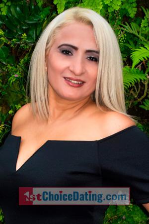 203682 - Helga Age: 52 - Peru